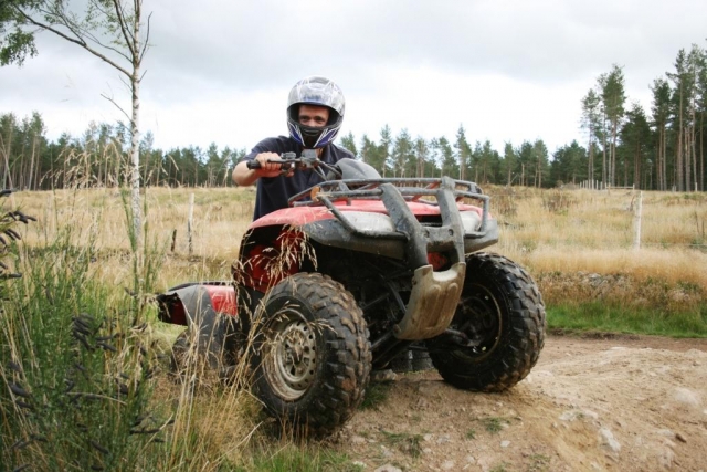  Conductor de cuatrimotos 